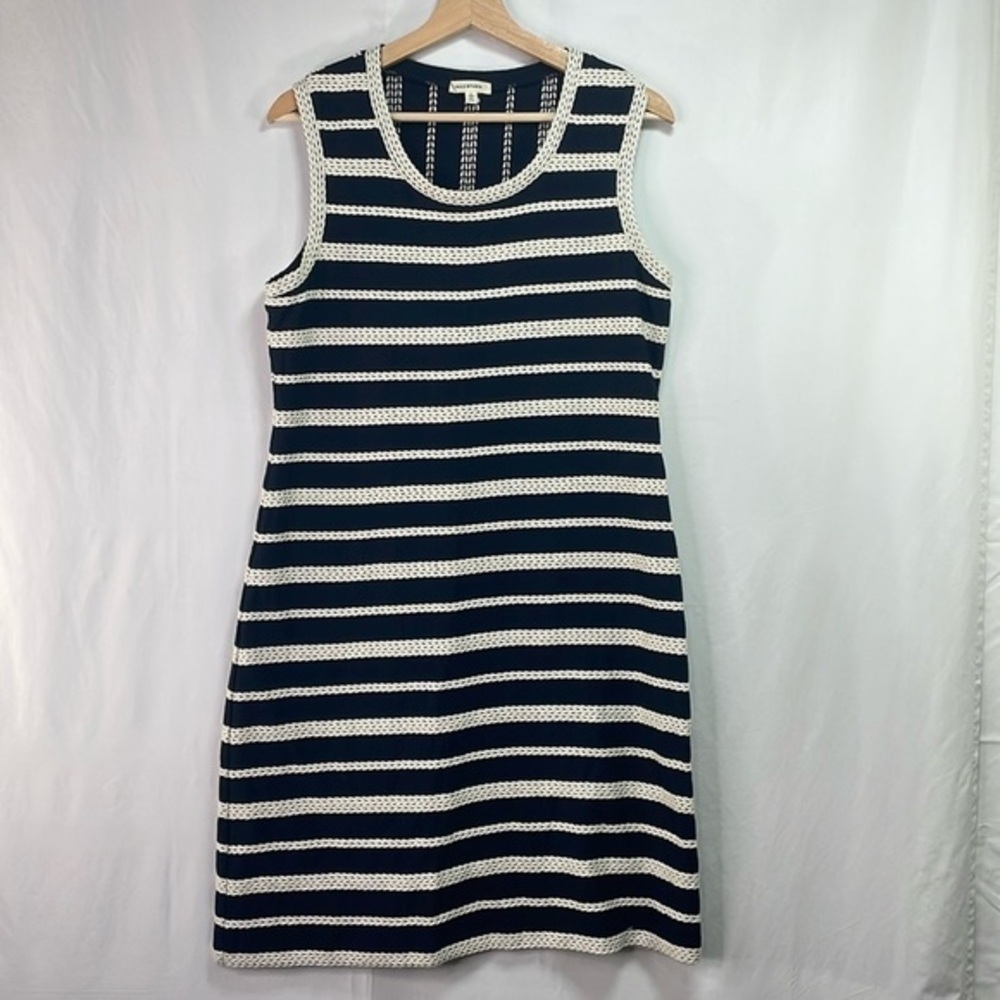 🧢 max studio, navy, and cream cabled sleeveless dress